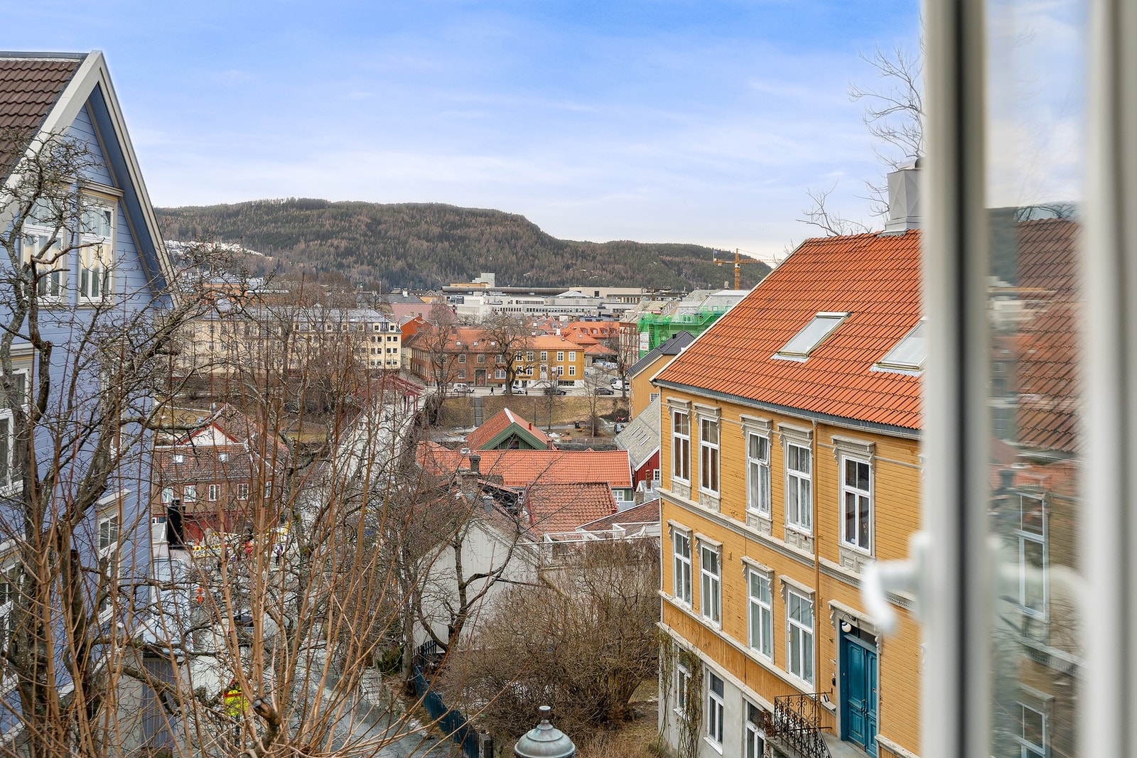 Flott utsiktsbilde over Bakklandet og Nidelva. Galleribilde