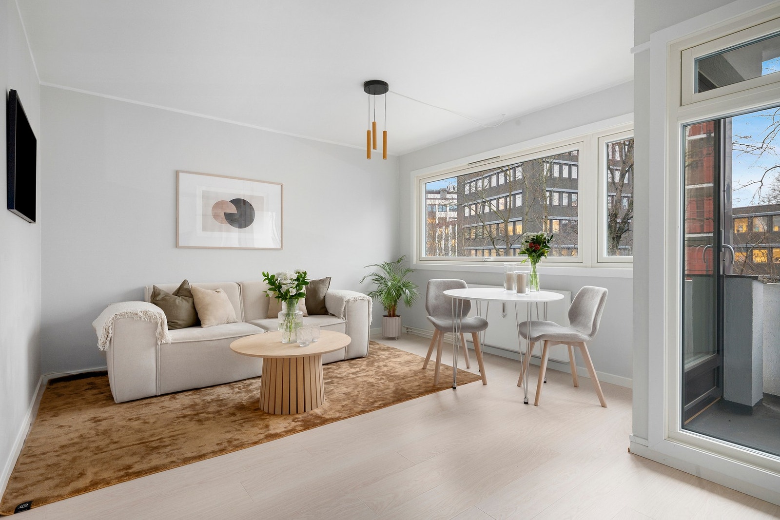 Angelica Reiten v/EIE eiendomsmegling Solli & Frogner har gleden av å ønske deg velkommen til Grønnegata 10! Galleribilde