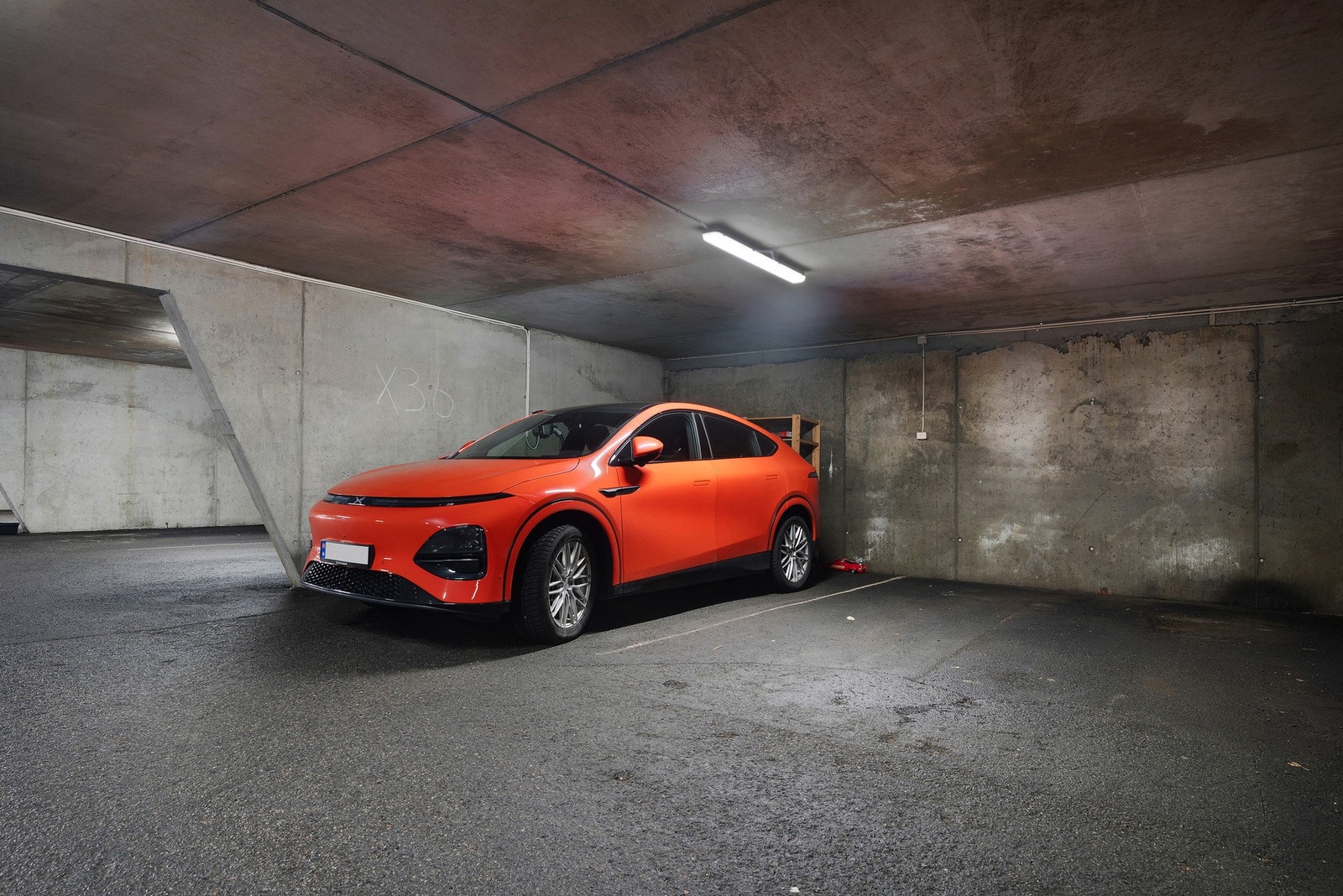 - Egen parkeringsplass med EL-bil lader i felles garasjeanlegg - Galleribilde