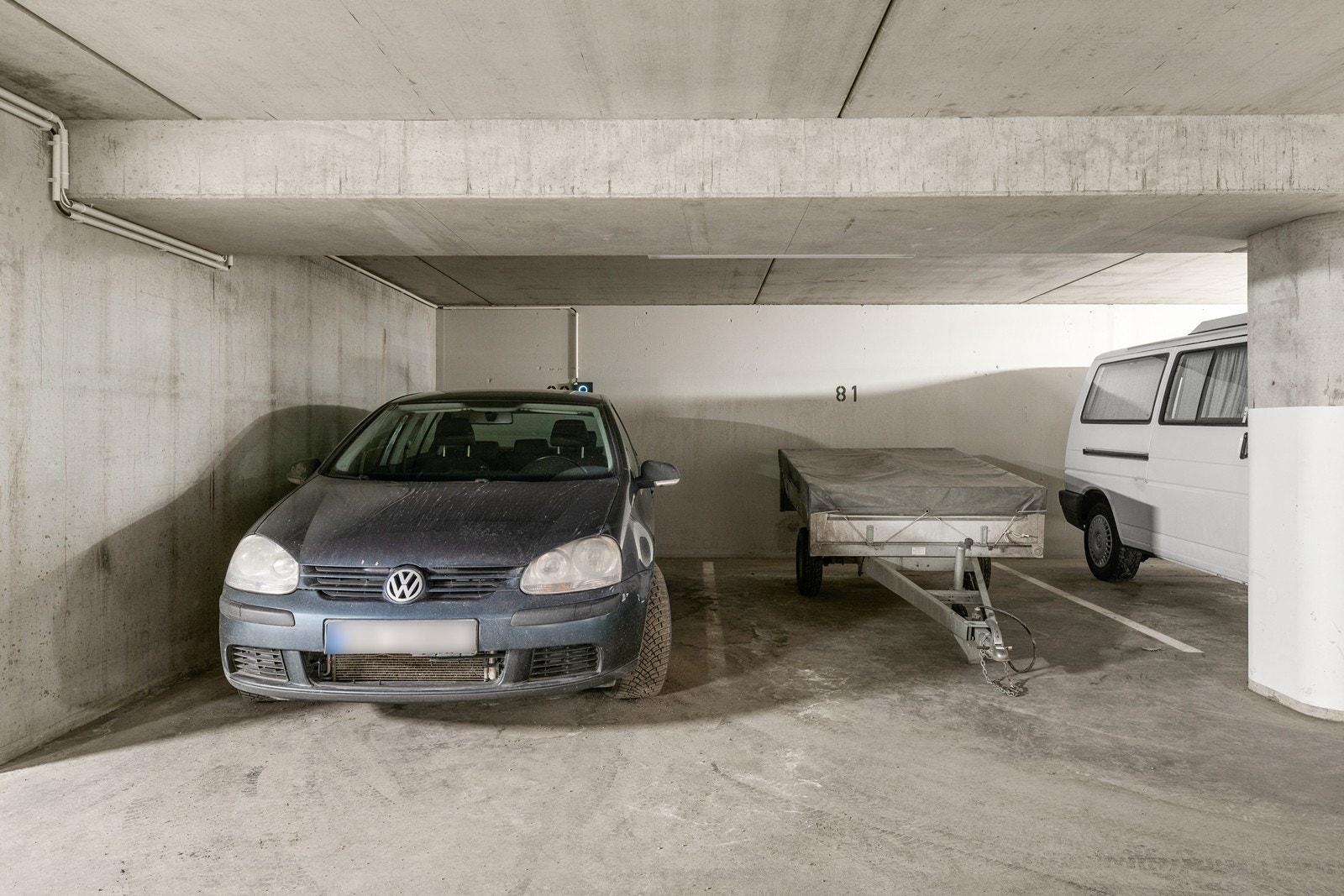 Garasjeplass 2 Galleribilde