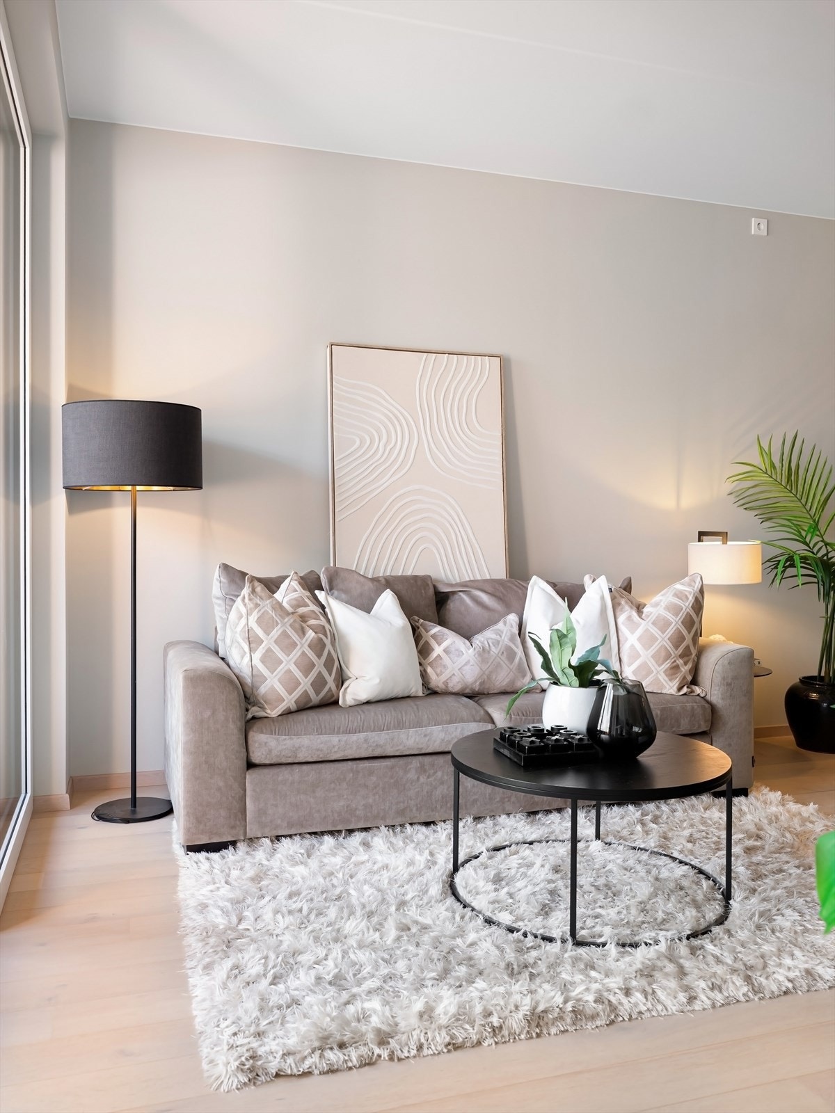 God plass til ønsket sofamøblering Galleribilde