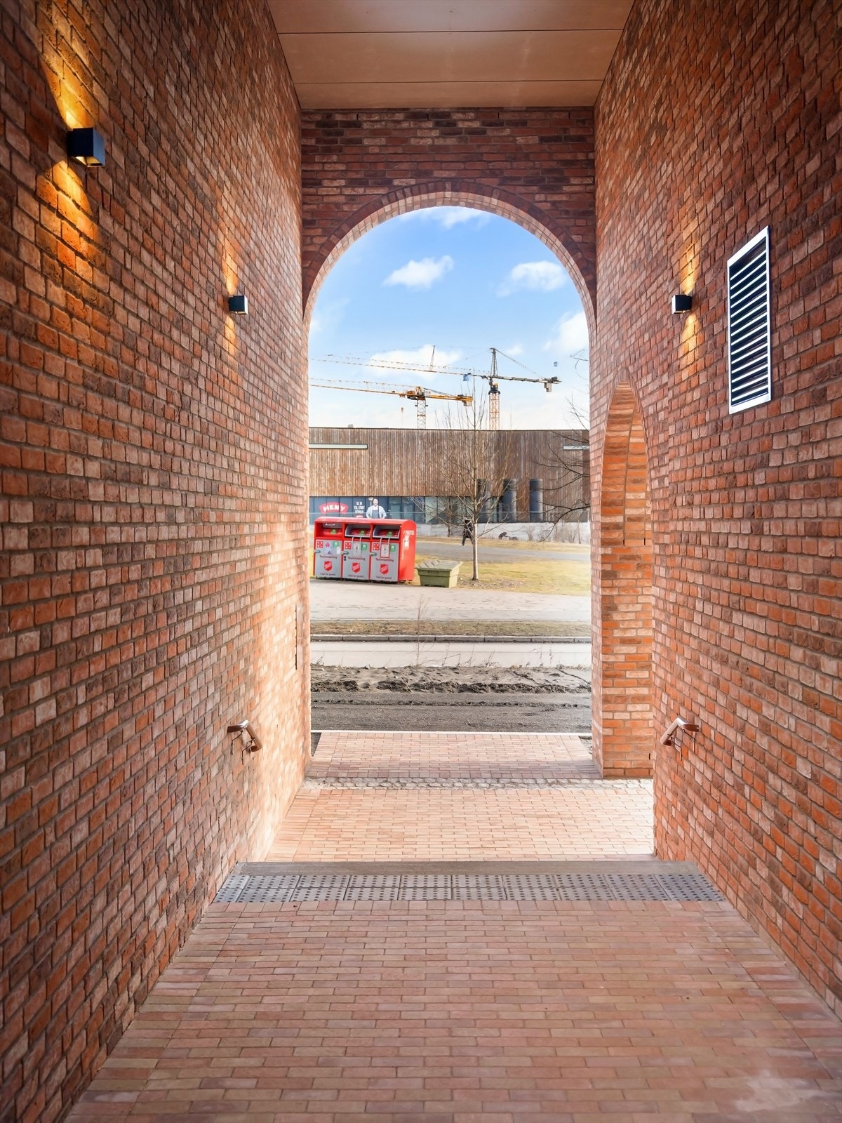 Her bor du et minutt fra Fornebu S Galleribilde