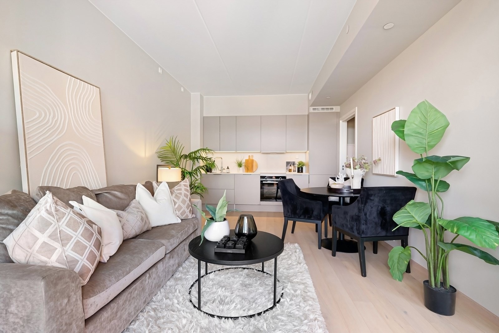 Det er også plass til spisebord Galleribilde