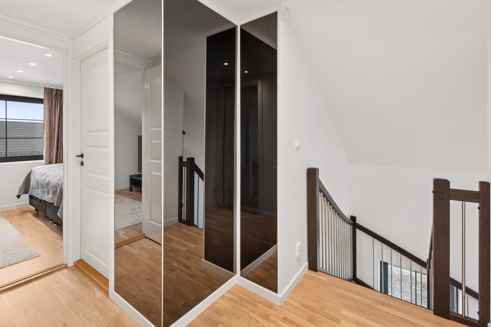 Gang 2. etasje. Galleribilde