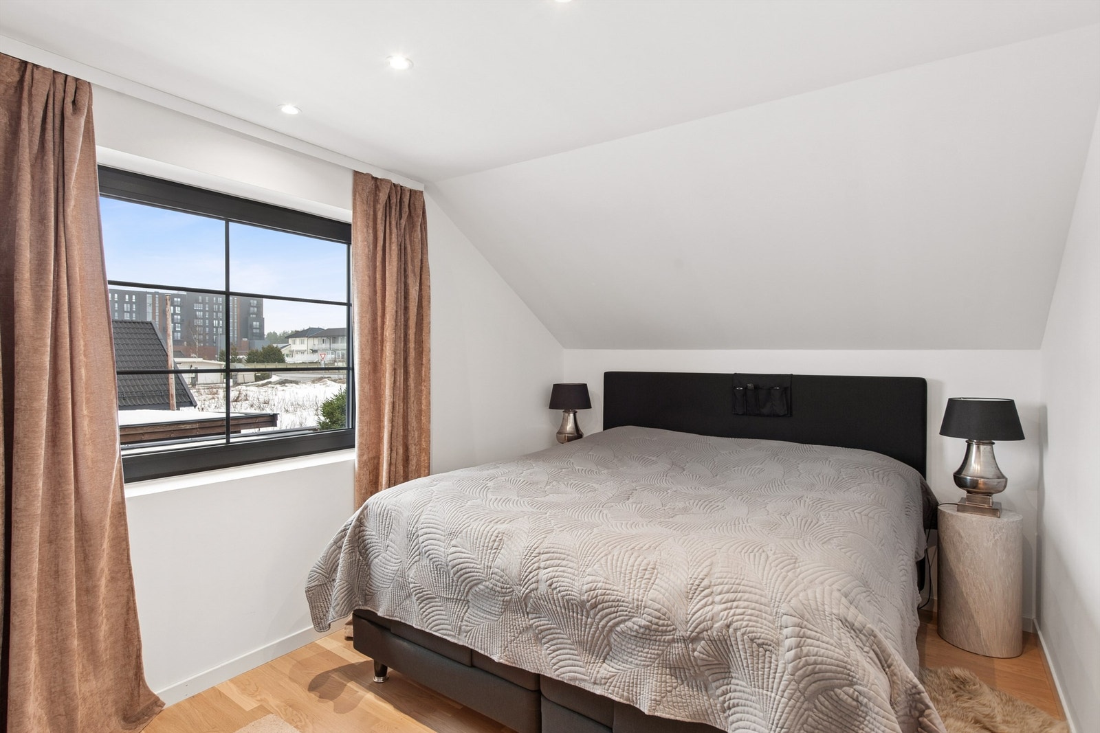 Soverom 2. Galleribilde