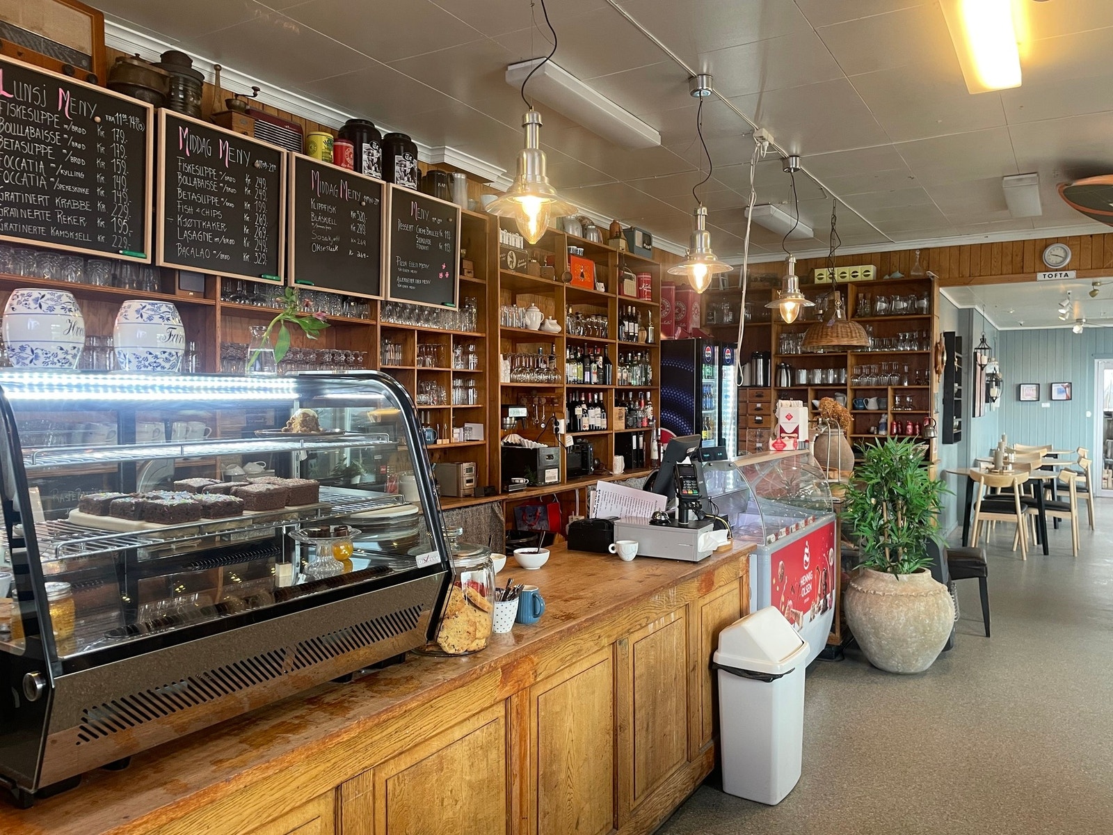 Glesvær kafe. Galleribilde