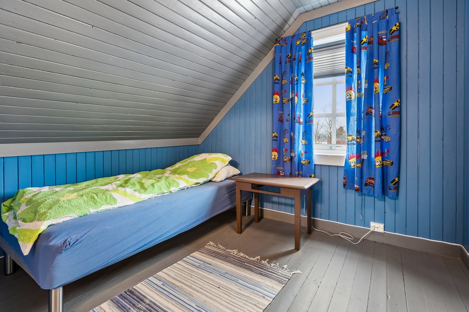 Soverom nr III. Galleribilde