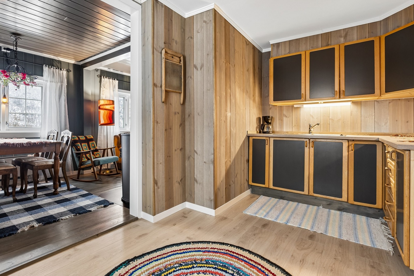 Innredningen er i samme stil som resten av boligen/fritidsboligen. Galleribilde