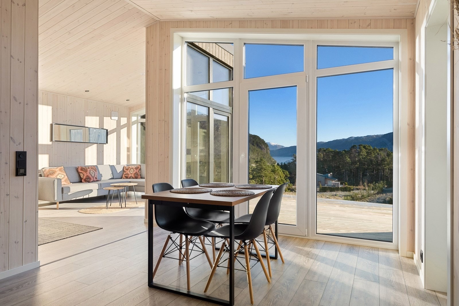 Spiseplass med flott utsikt. Galleribilde