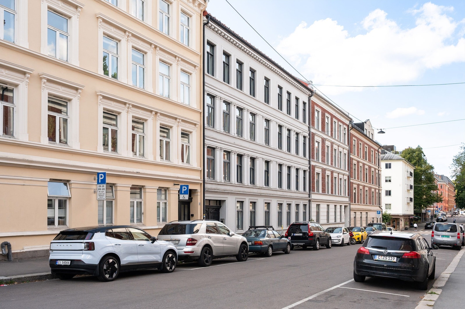 Beliggenheten på Rodeløkka kombinerer rolig byhygge med nærhet til Grünerløkkas pulserende liv. Galleribilde