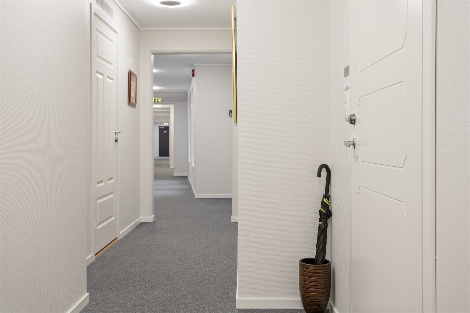 Enkel tilkomst til en av bodene som ligger like ved inngangsdøren. Galleribilde