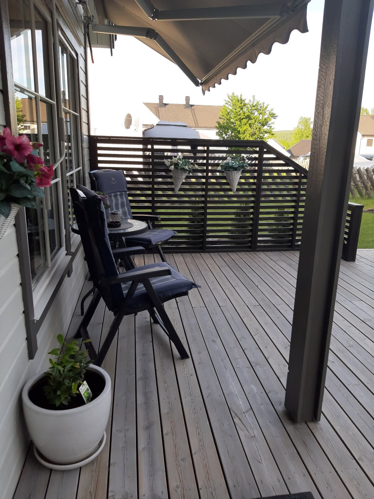 Terrasse markise - her kan du nyte en deilig sommer. Galleribilde