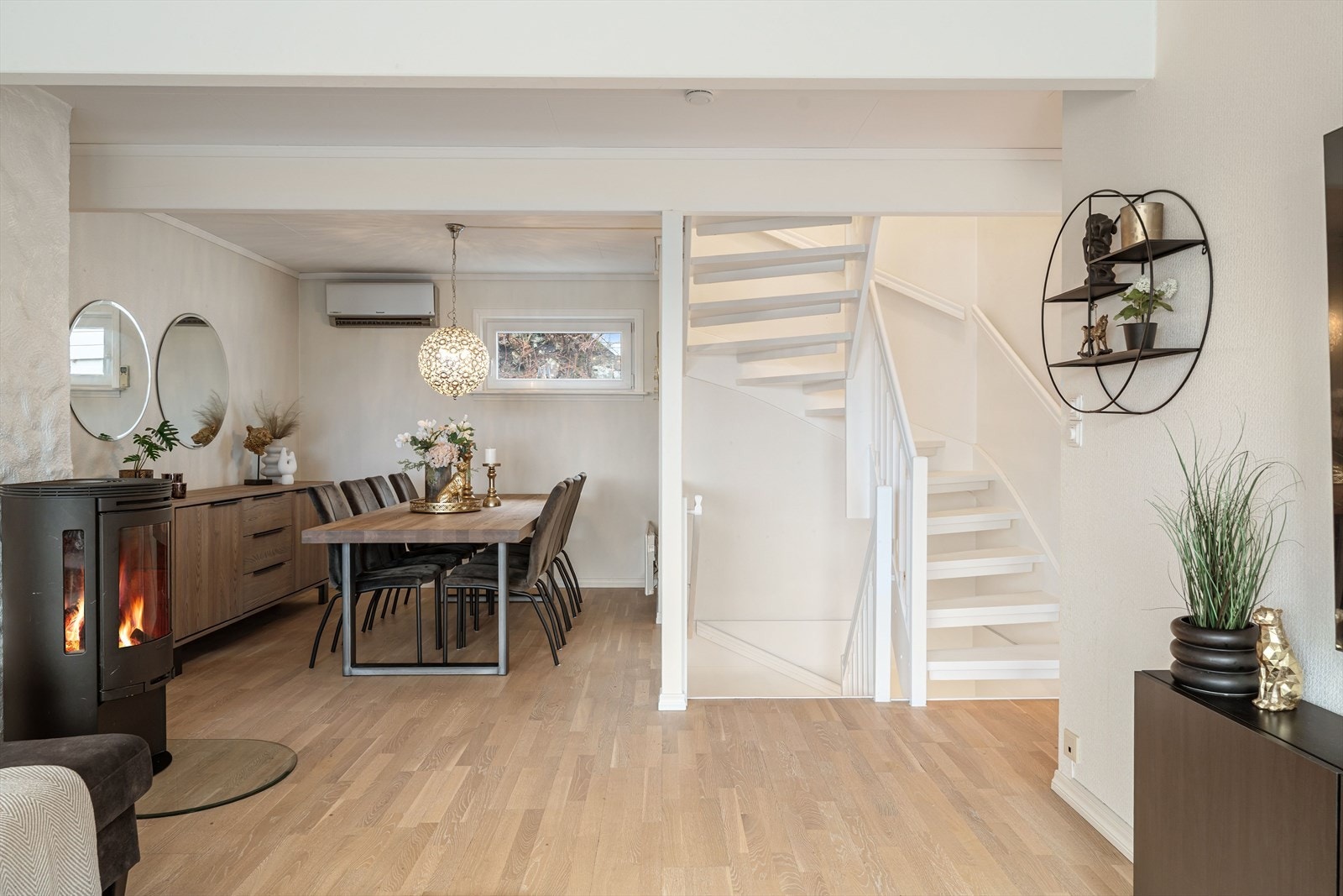 Boligen har gjennomgående god standard og en meget god planløsning Galleribilde