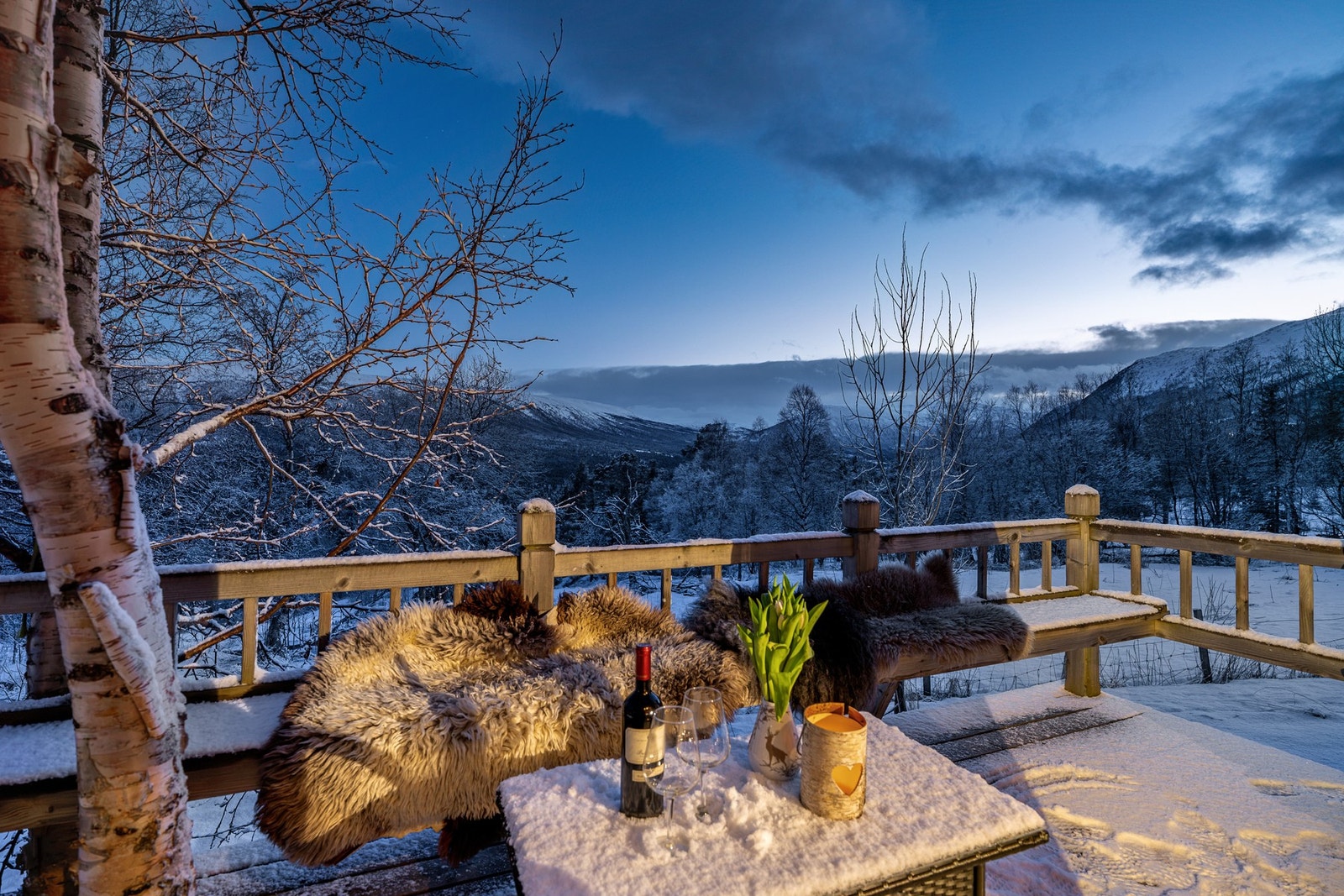 Fabelaktig utsikt i fred og ro på den avskjermede terrassen. Galleribilde