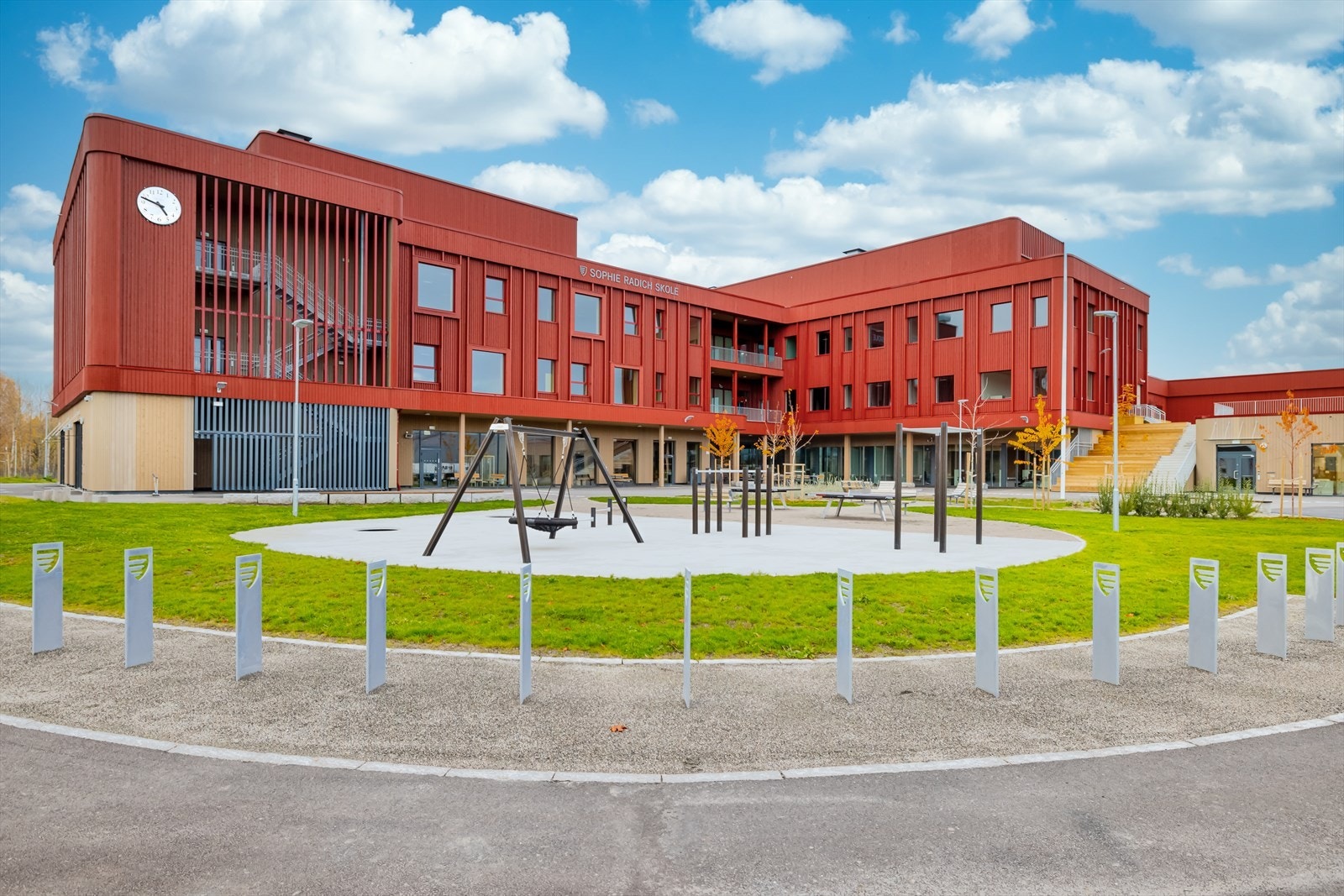 Nye Sophie Radich ungdomsskole på Volla, oppkalt etter den første kvinnelige læreren i Lillestrøm. Galleribilde