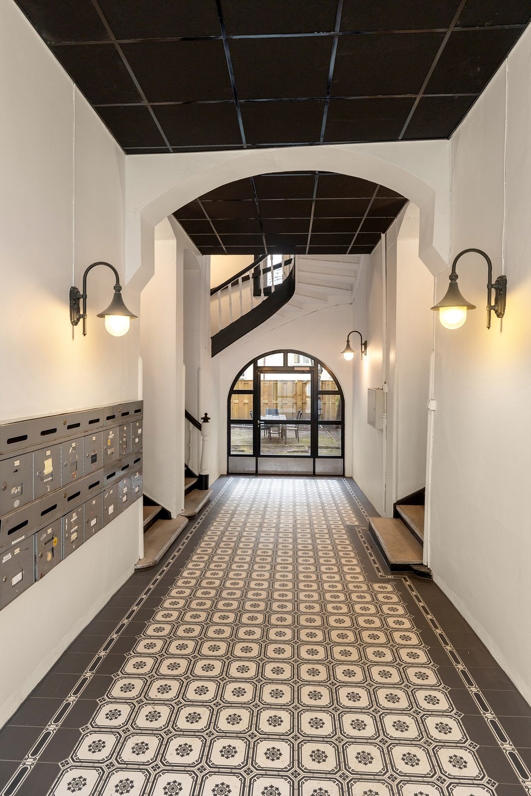 Felles inngangsparti. Galleribilde