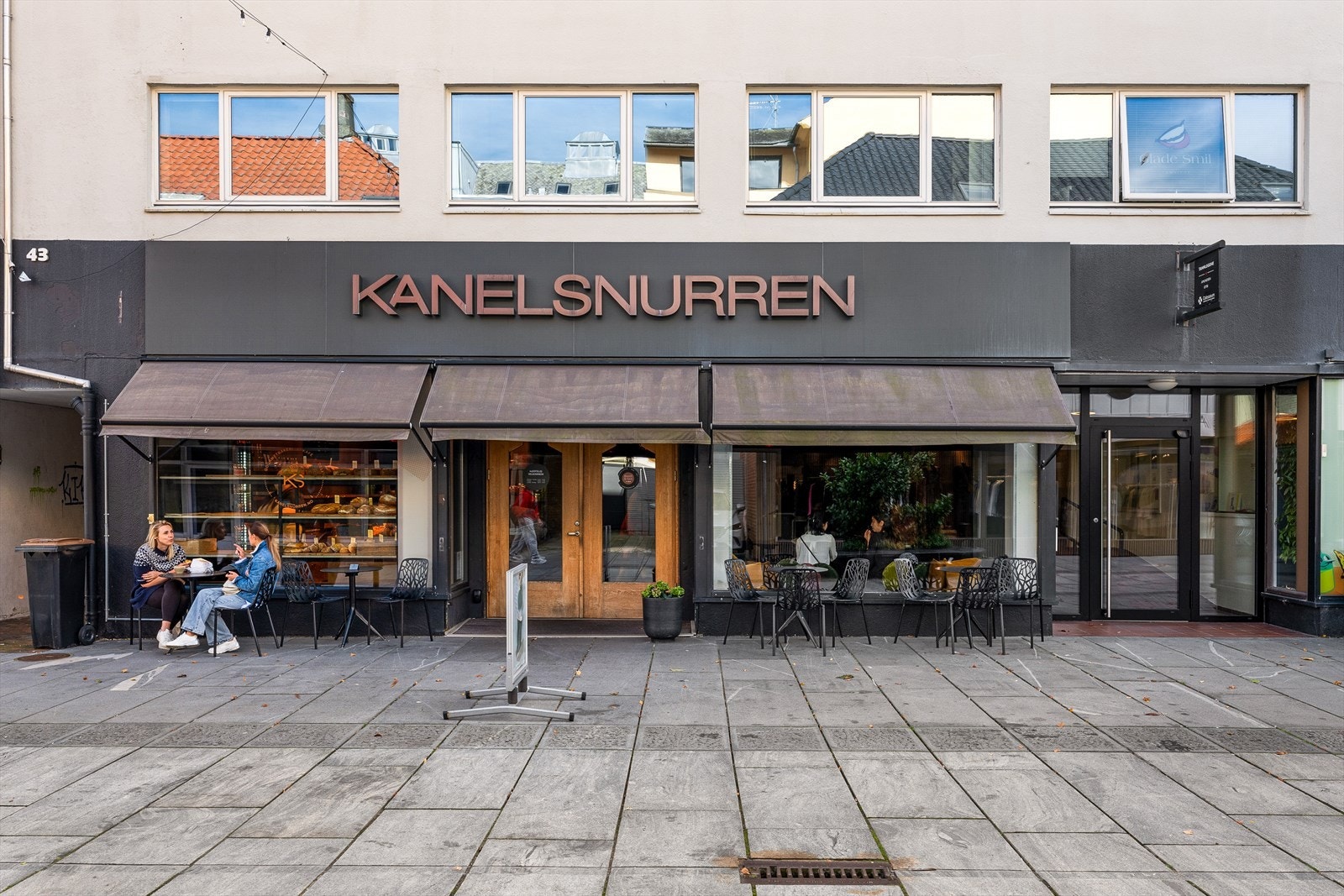 Ta en pause og nyt en fersk bolle fra Kanelsnurren Galleribilde