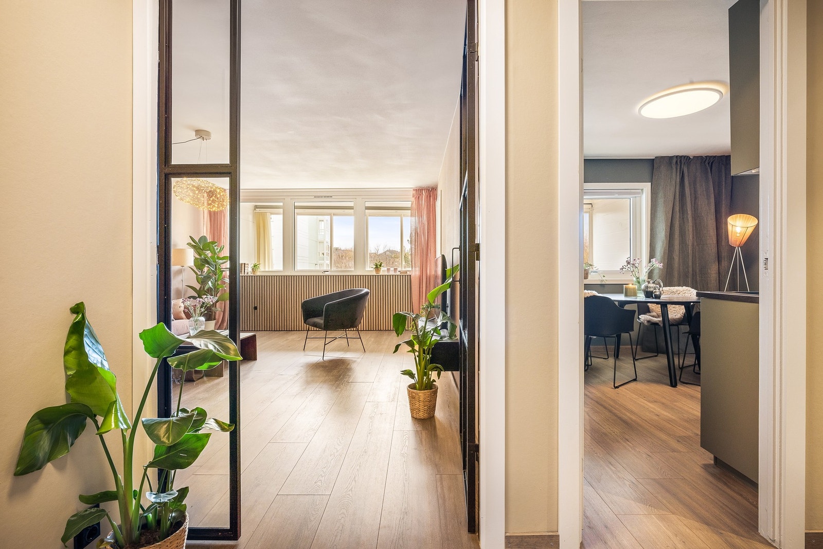 Vi beveger oss videre in på kjøkkenet. Galleribilde