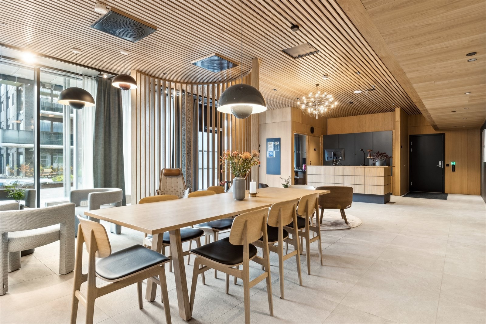 Som beboer har du tilgang til et bemannet serviceområde, en del av sameiets Plusskonsept. Galleribilde