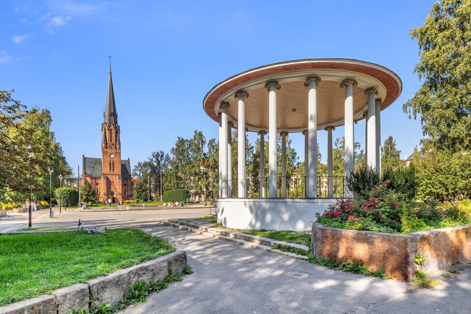 Birkelunden park. Galleribilde