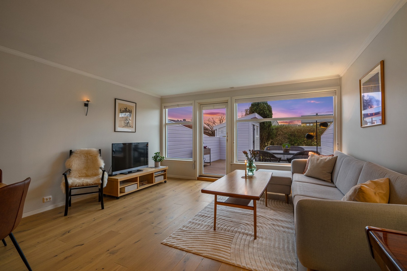 Stue 1. etg. Galleribilde