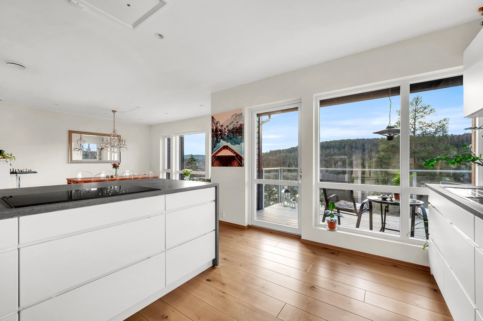 Boligen ble bygd i 2015 og har en gjennomgående god standard. Galleribilde