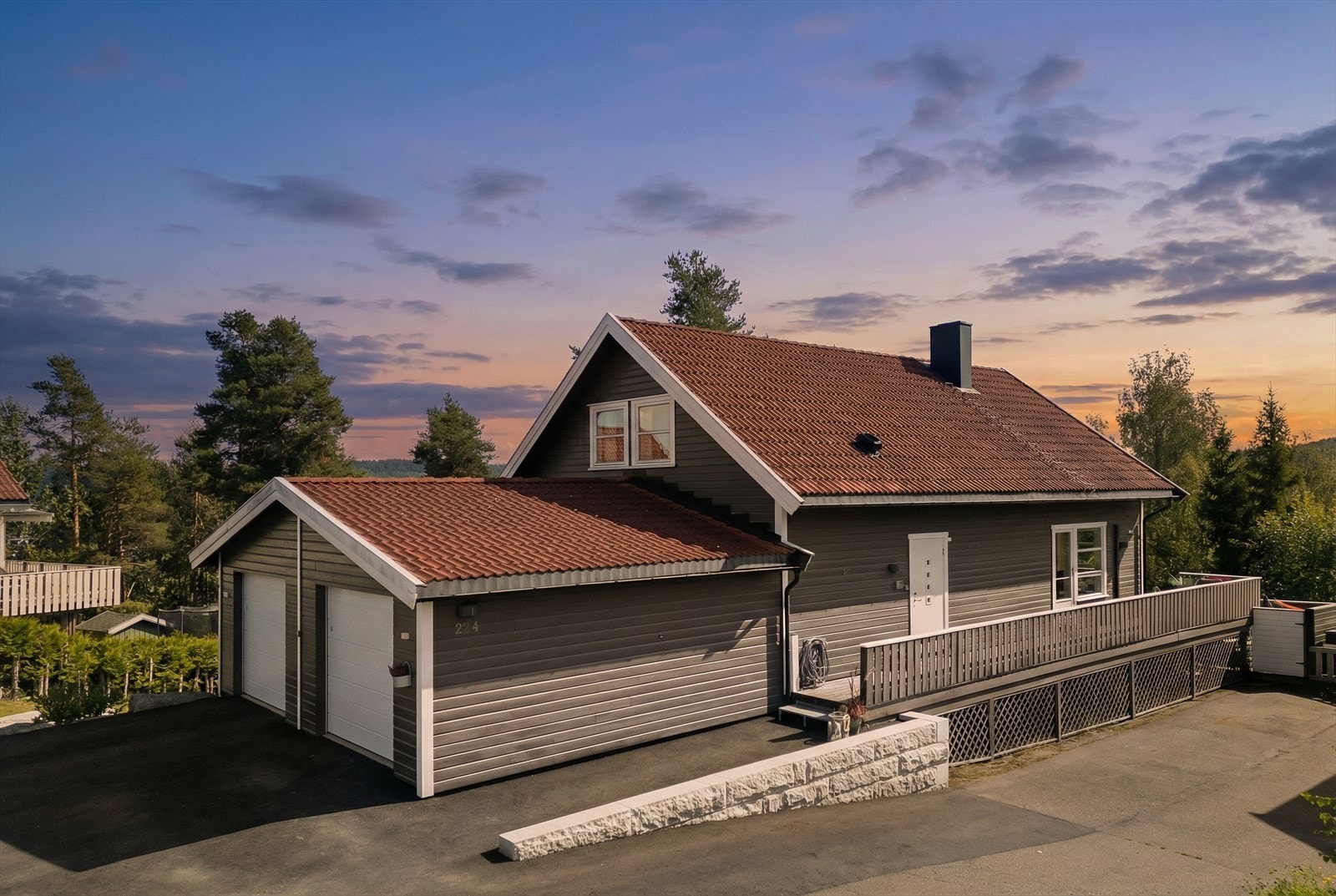 Kveldsfoto. Galleribilde