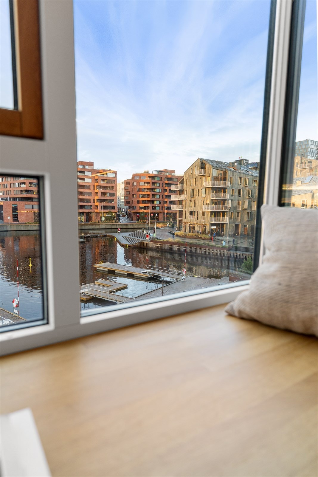 Kort vei til morgenbadet. Galleribilde