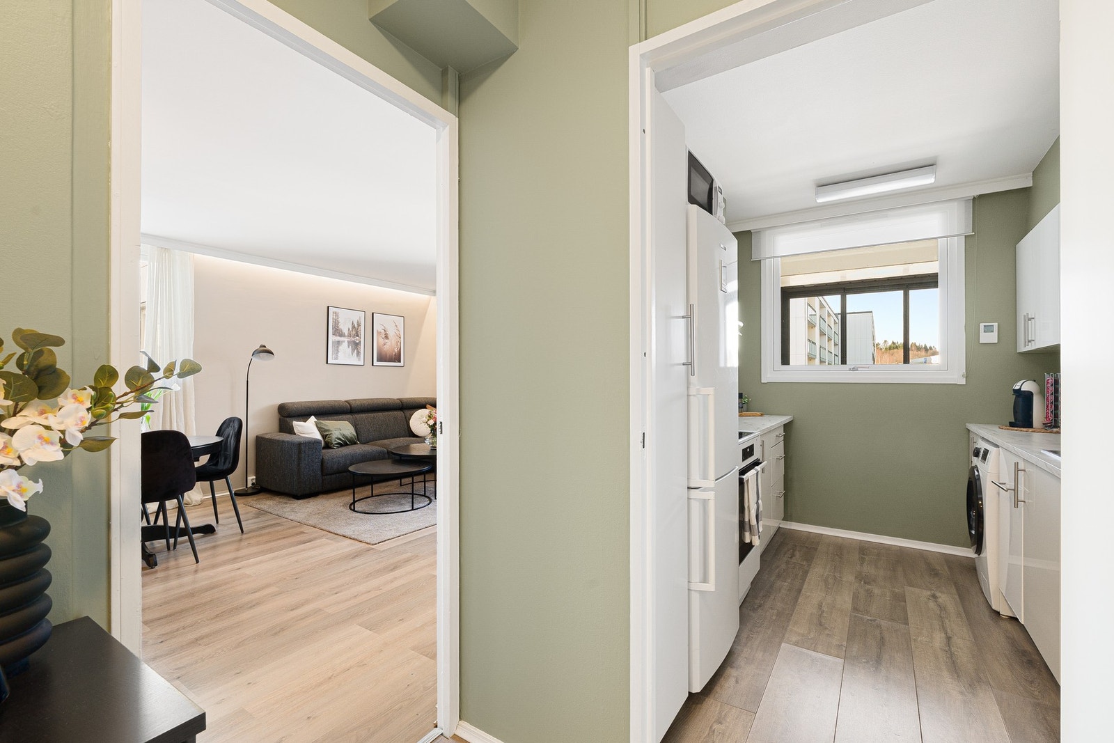 Stue og kjøkken på til sammen 29 m². Galleribilde