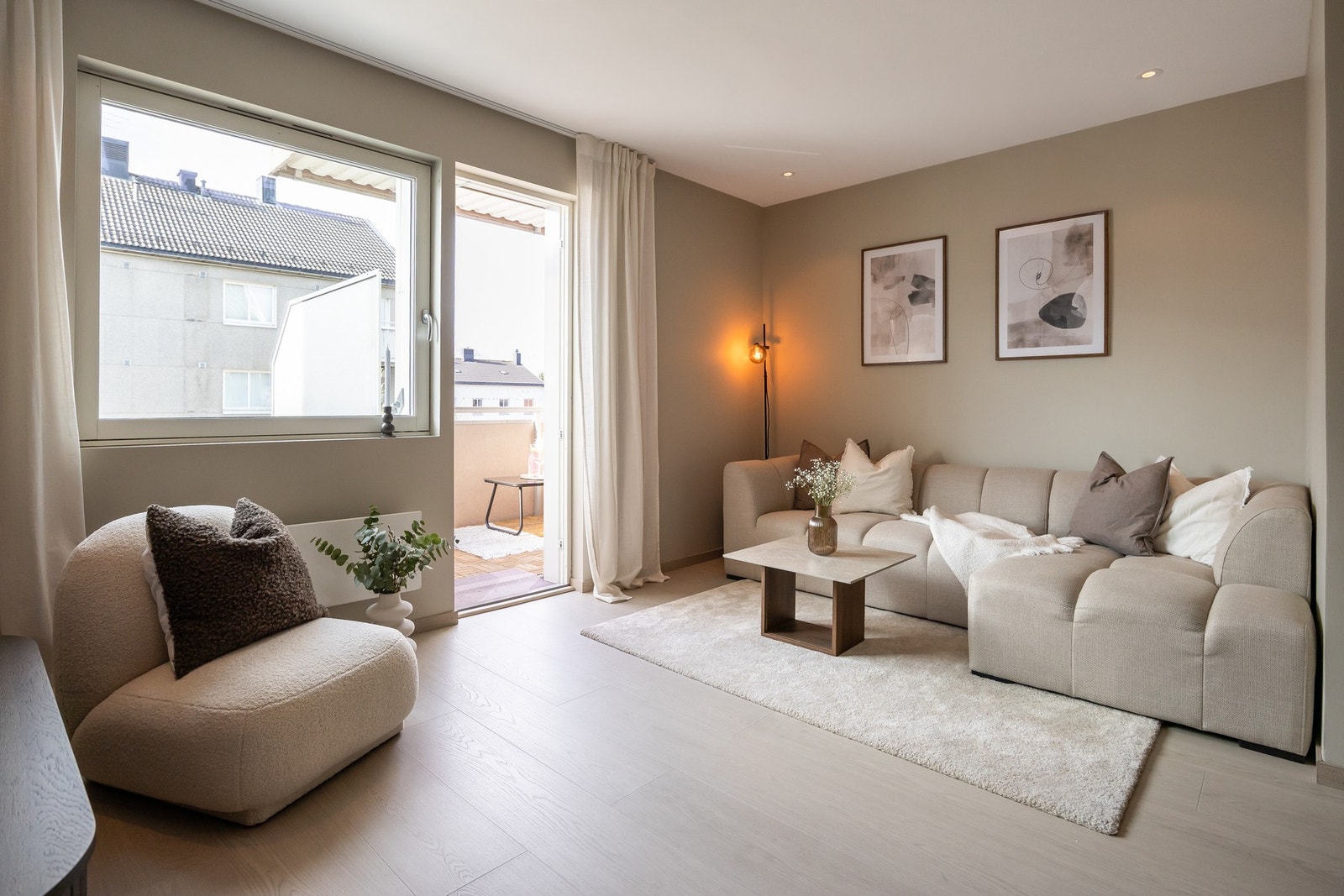 Leiligheten ble vesentlig oppgradert i 2025 (se pkt. vedlikehold i salgsoppgaven). Galleribilde