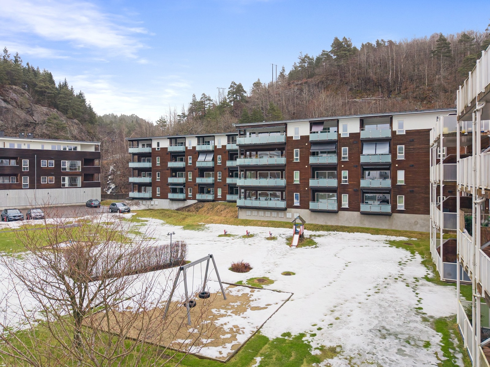 Uteplass mellom blokkene Galleribilde