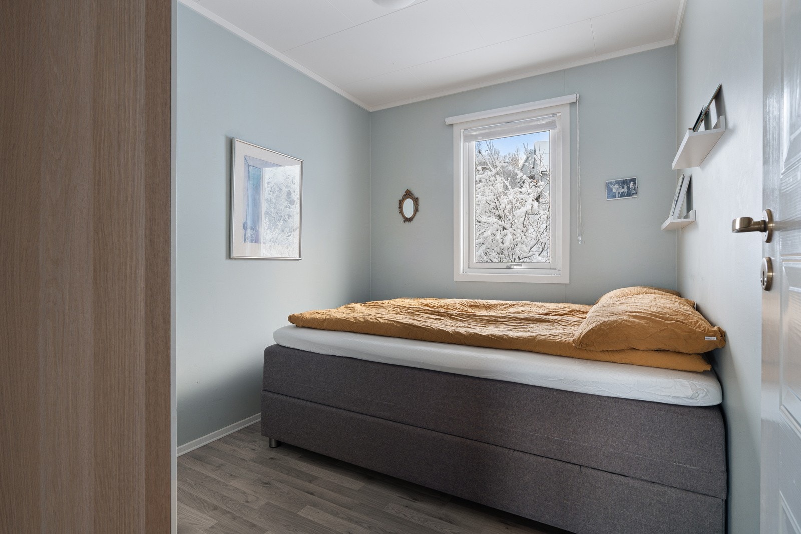 Leiligheten har 3 soverom av god størrelse.