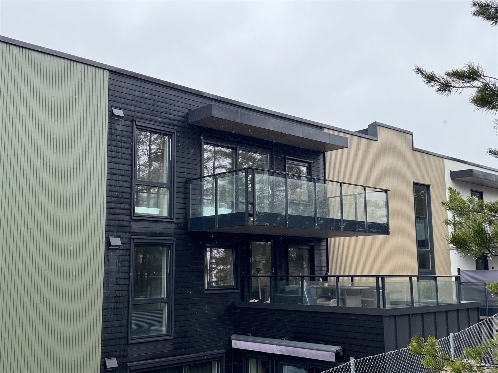 Velkommen til Åsheimkroken 4, presentert av Magnar Steen i Nordvik Bolig! Foto: Stefan Borup Galleribilde