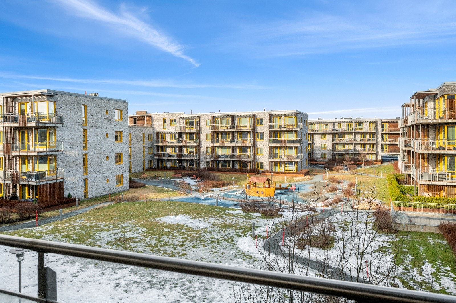 Utsikt fra balkongen. Galleribilde