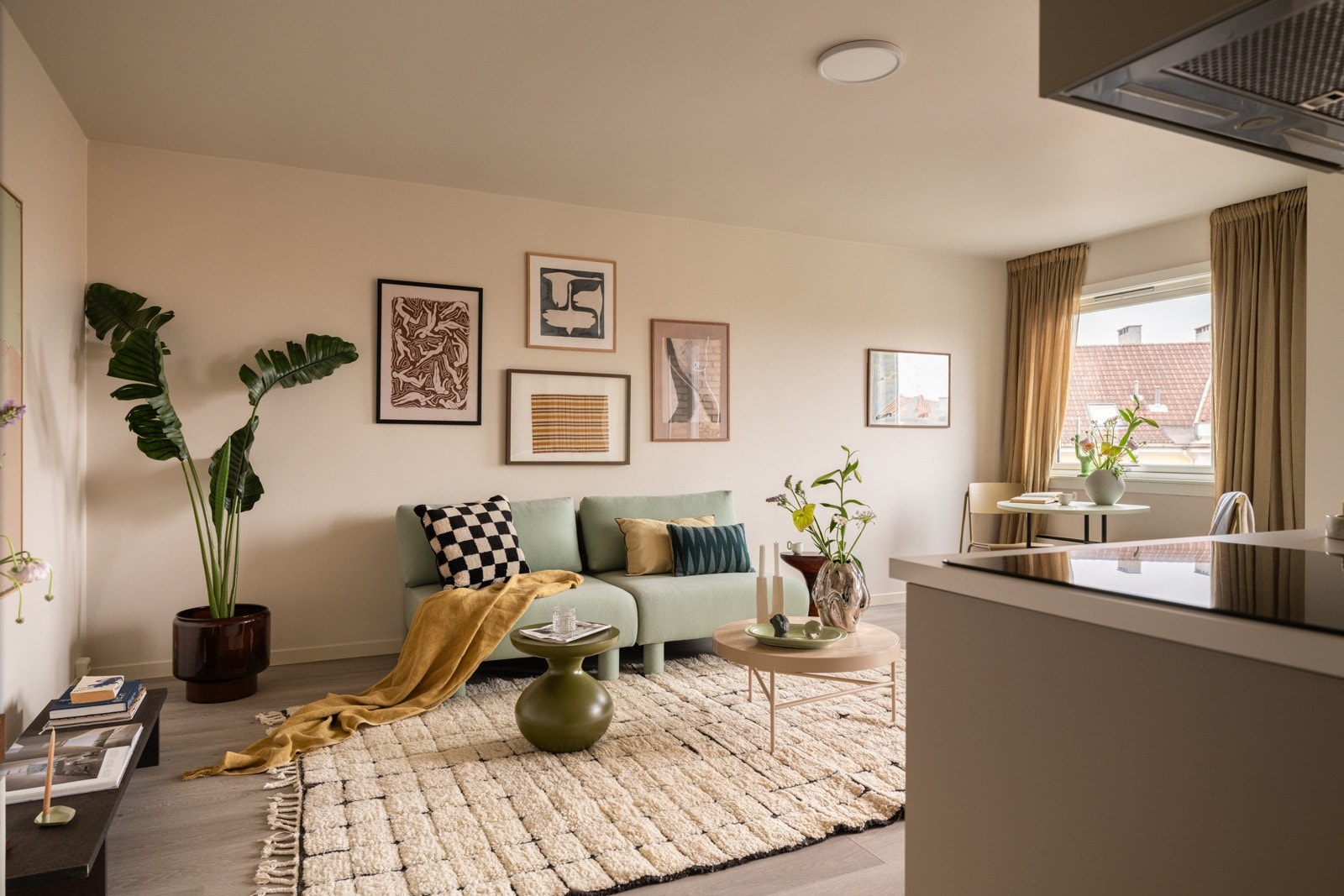 En lys og innbydende 2-roms leilighet med god standard. Galleribilde