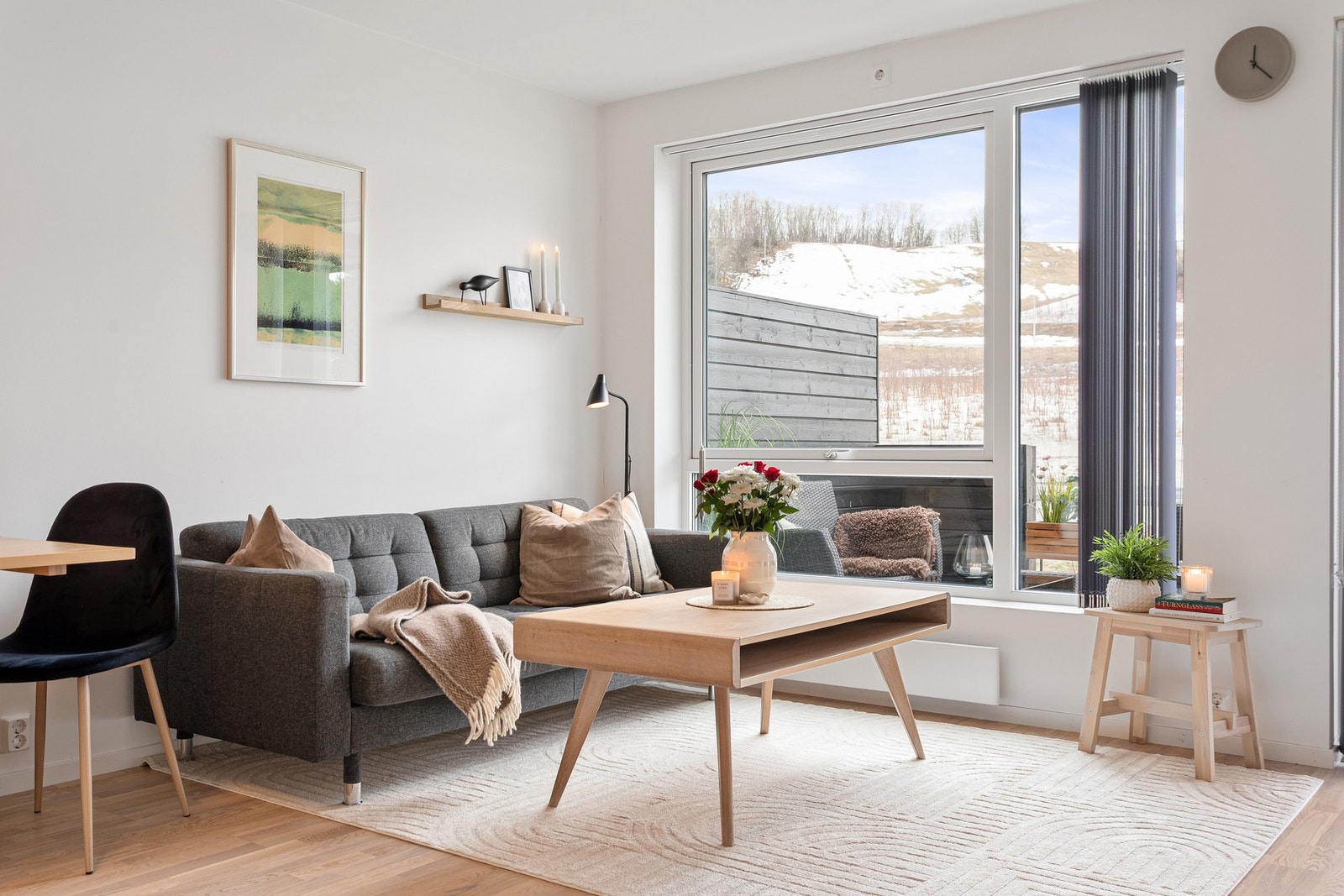 En flott 2-roms selveierleilighet beliggende i populære Sjetnemarka. Galleribilde