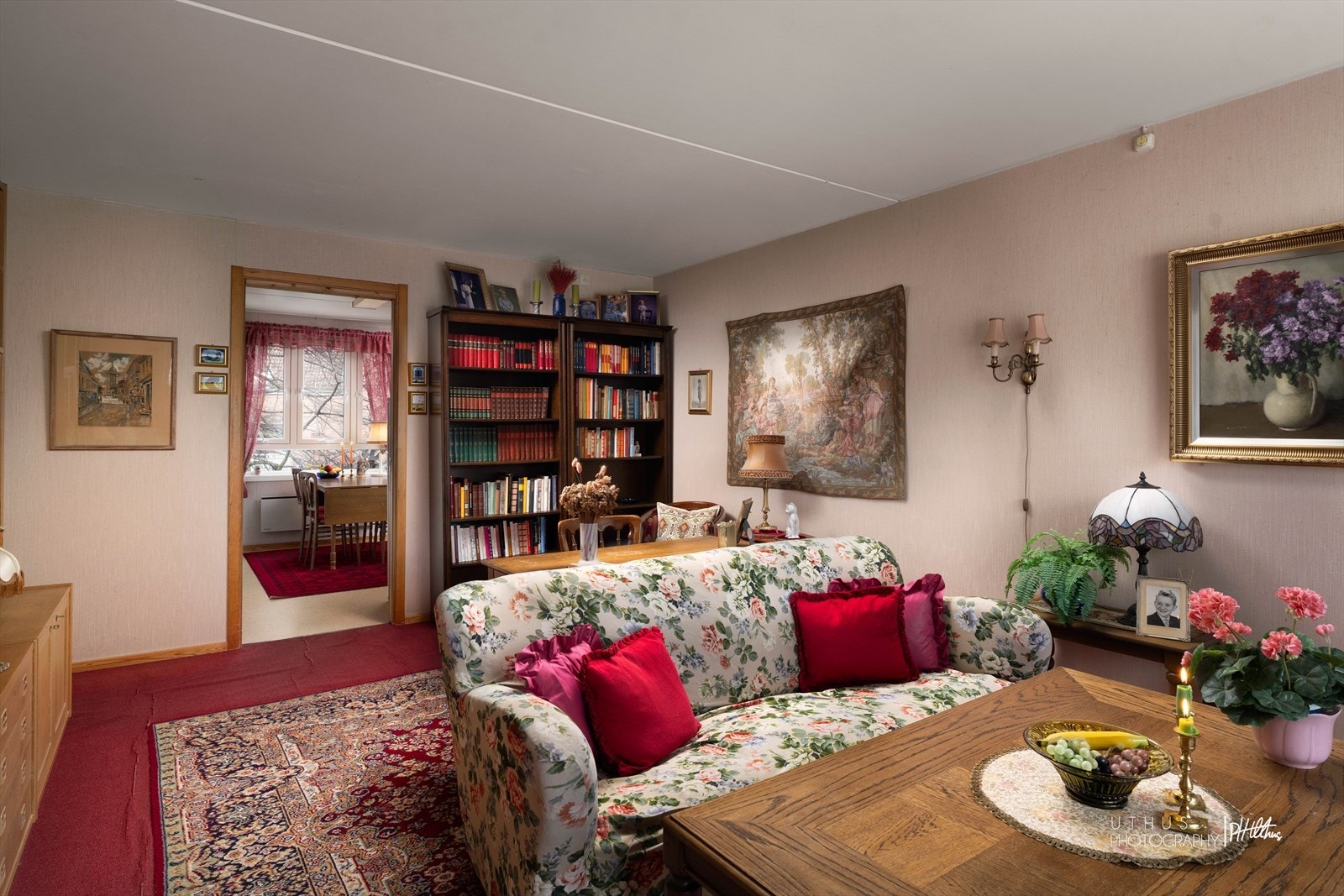 Kjøkken ligger i tilknytning til stuen Galleribilde