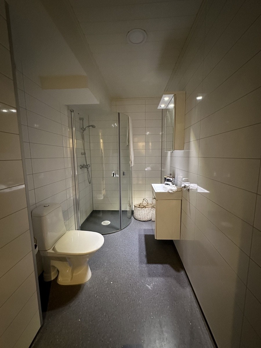 Bad på rommet. Galleribilde