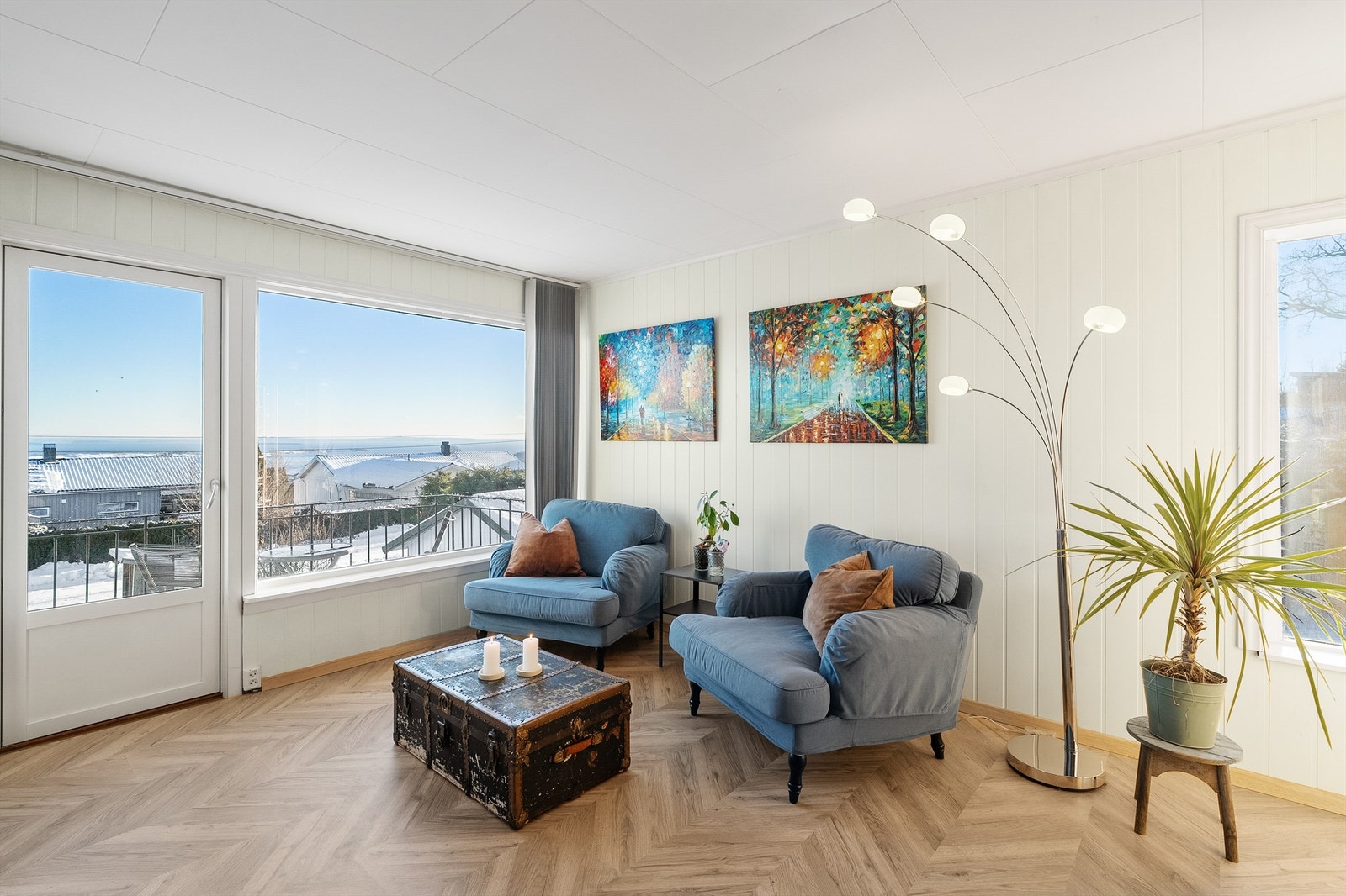 Enebolig beliggende i et veletablert og attraktivt boligområde i Holmestrand. Galleribilde