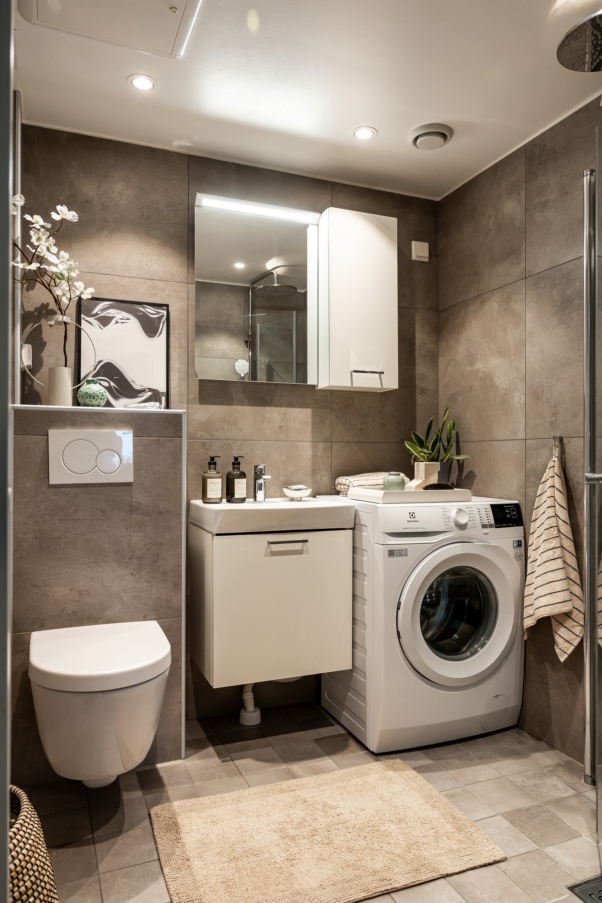 Opplegg for vaskemaskin, tilgang til fellesvaskeri om ønskelig. Galleribilde