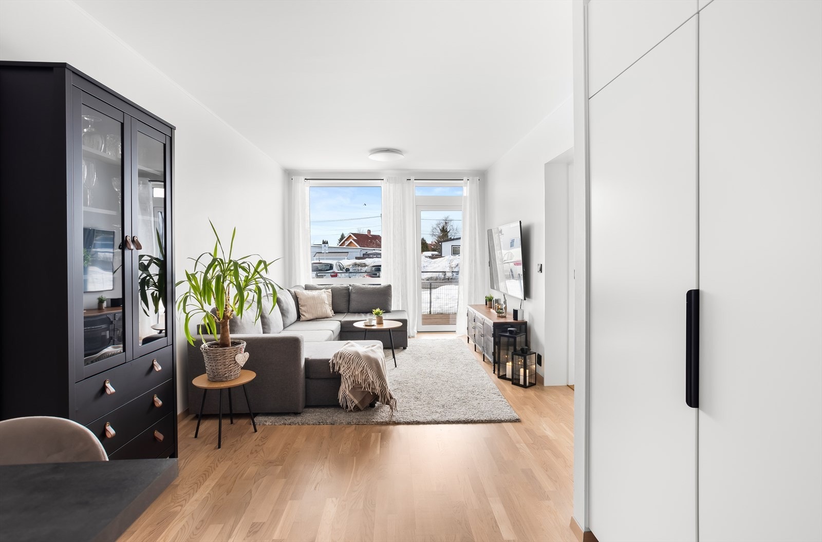 Dette er en flott og moderne selveierleilighet fra 2020. Galleribilde
