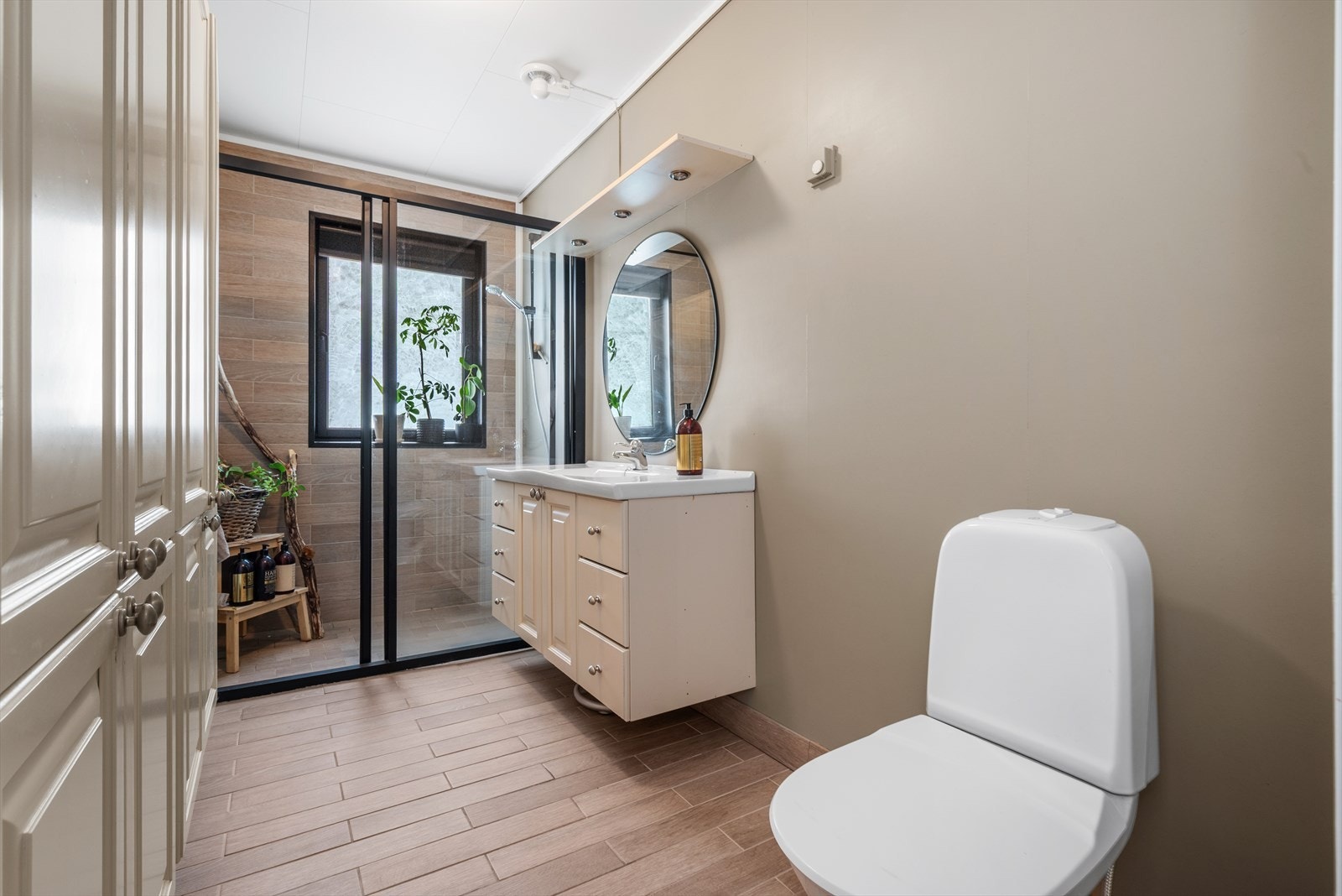 Bad i førsteetasje. Galleribilde