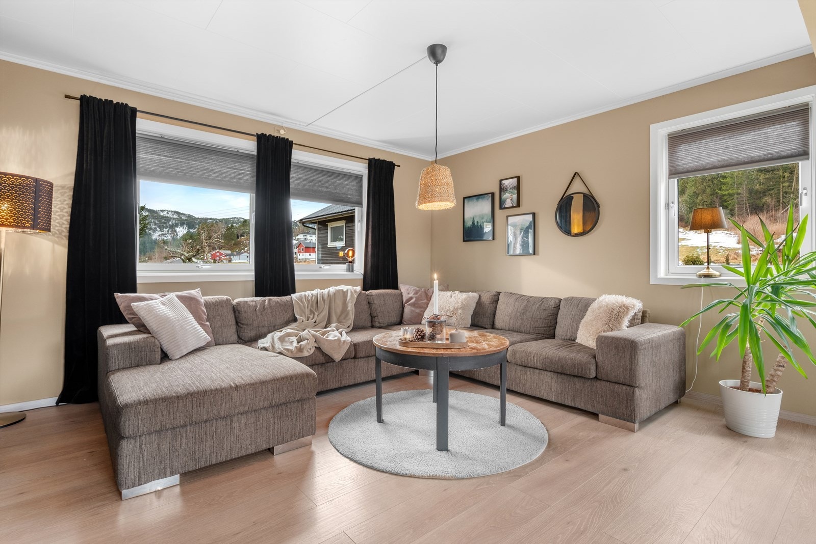 TV-stua er også mulig å dele av for å lage et fjerde soverom. Galleribilde