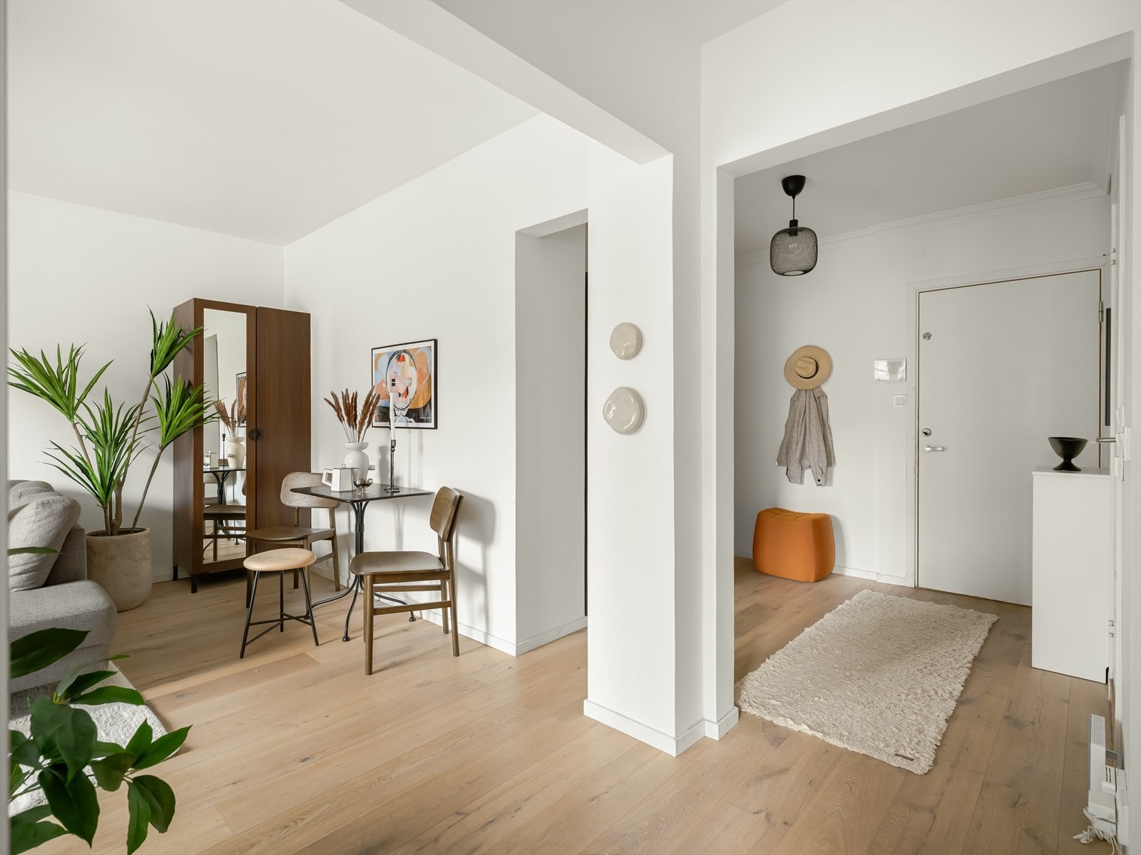 Her får du god romfølelse med en lys, luftig og sosial atmosfære. Galleribilde