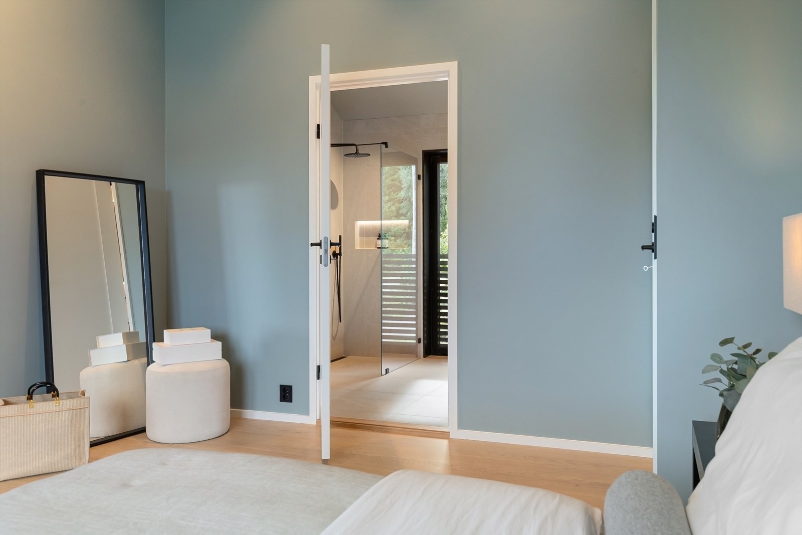 Suiteløsning med badet. Galleribilde