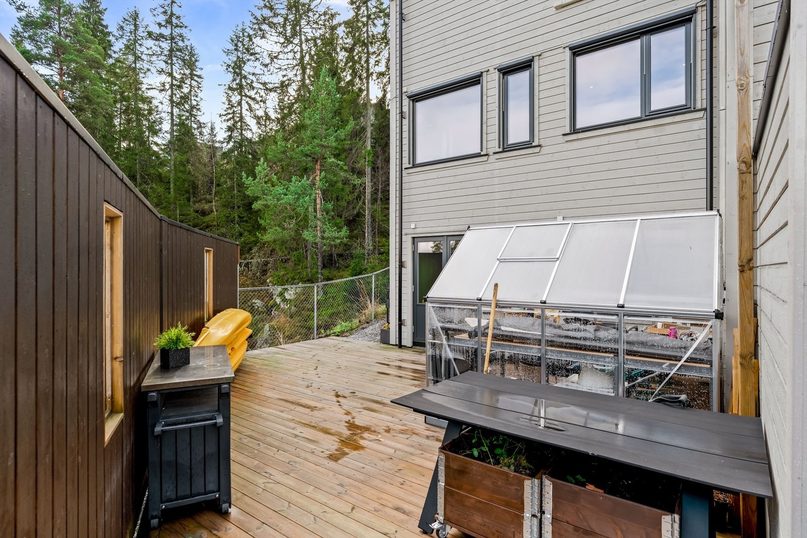 Her sitter man svært usjenert til! Galleribilde