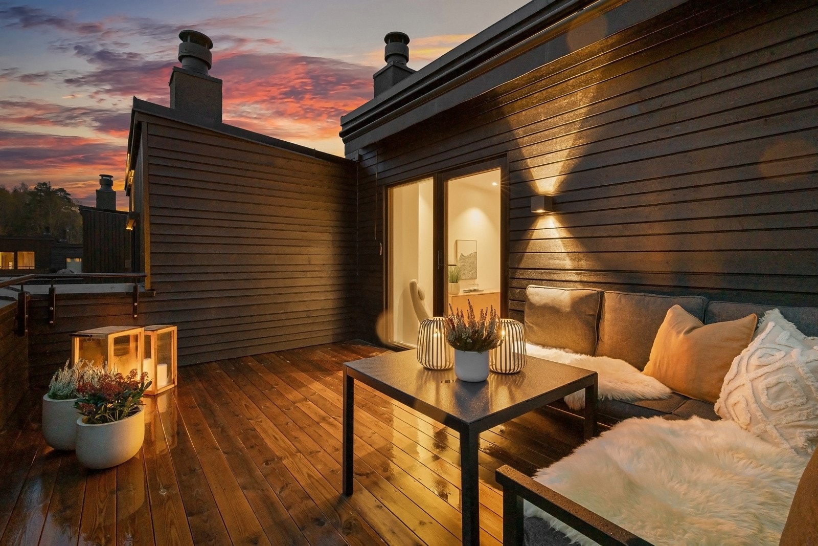 Takterrassen oppleves som svært privat og er godt skjermet for innsyn. Galleribilde