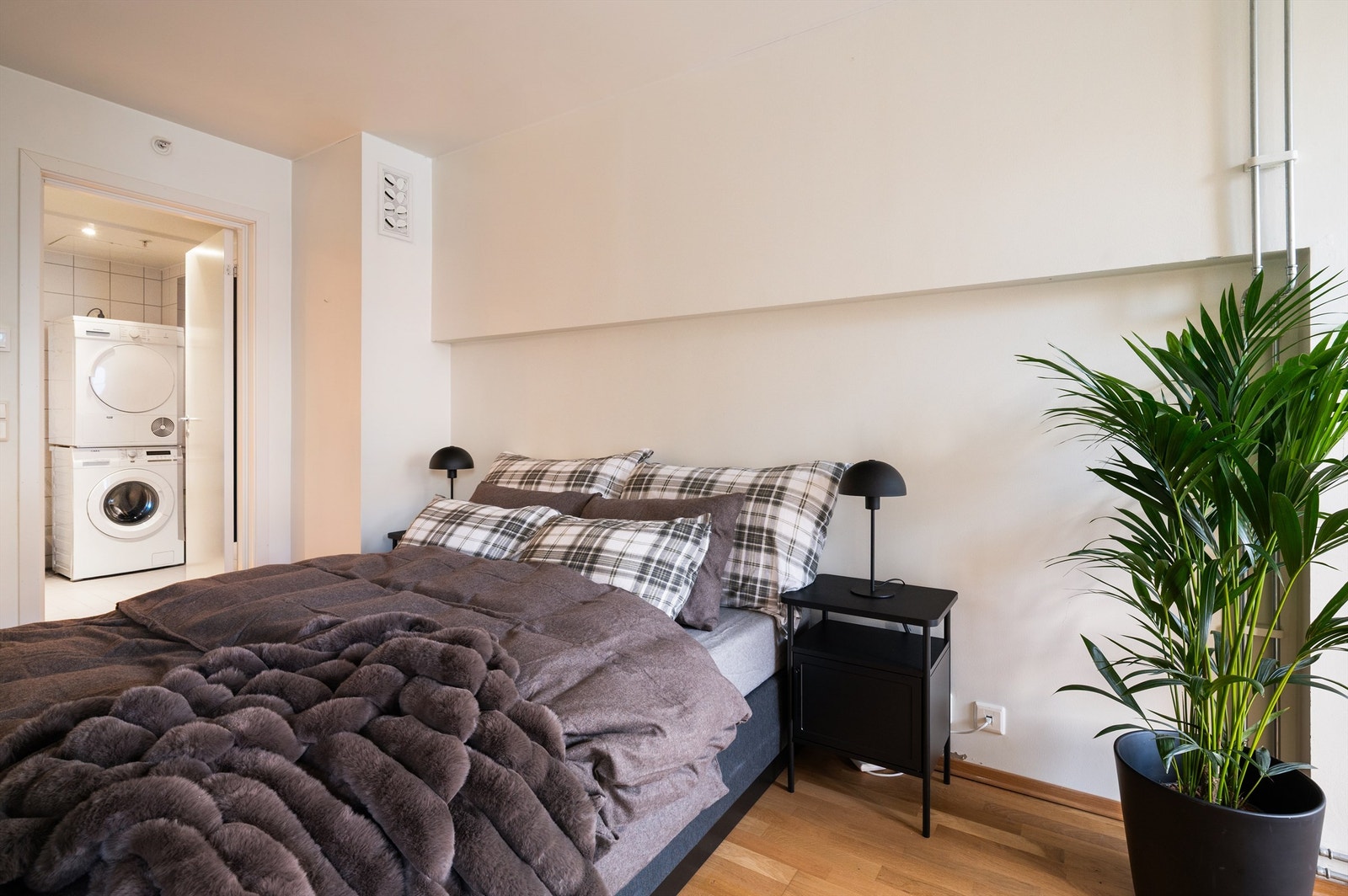 Her er det naturlig plass til stor dobbeltseng Galleribilde