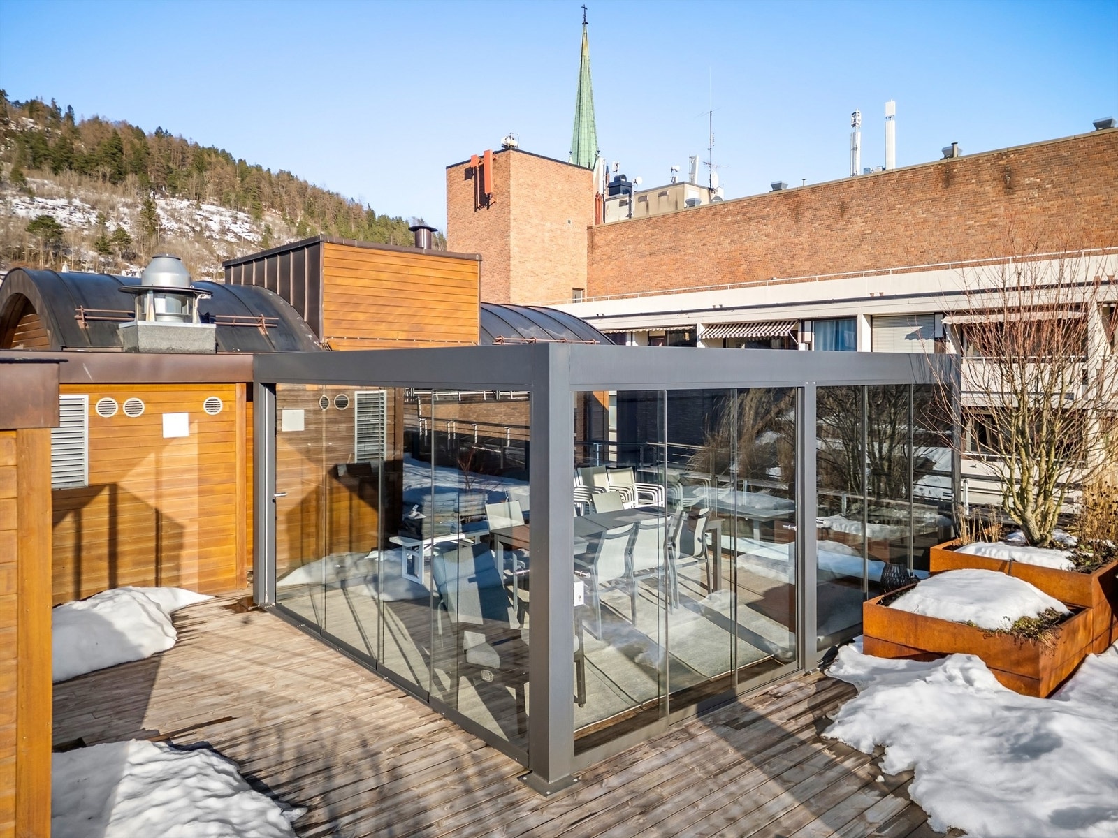 Fin pergola på felles takterrasse Galleribilde