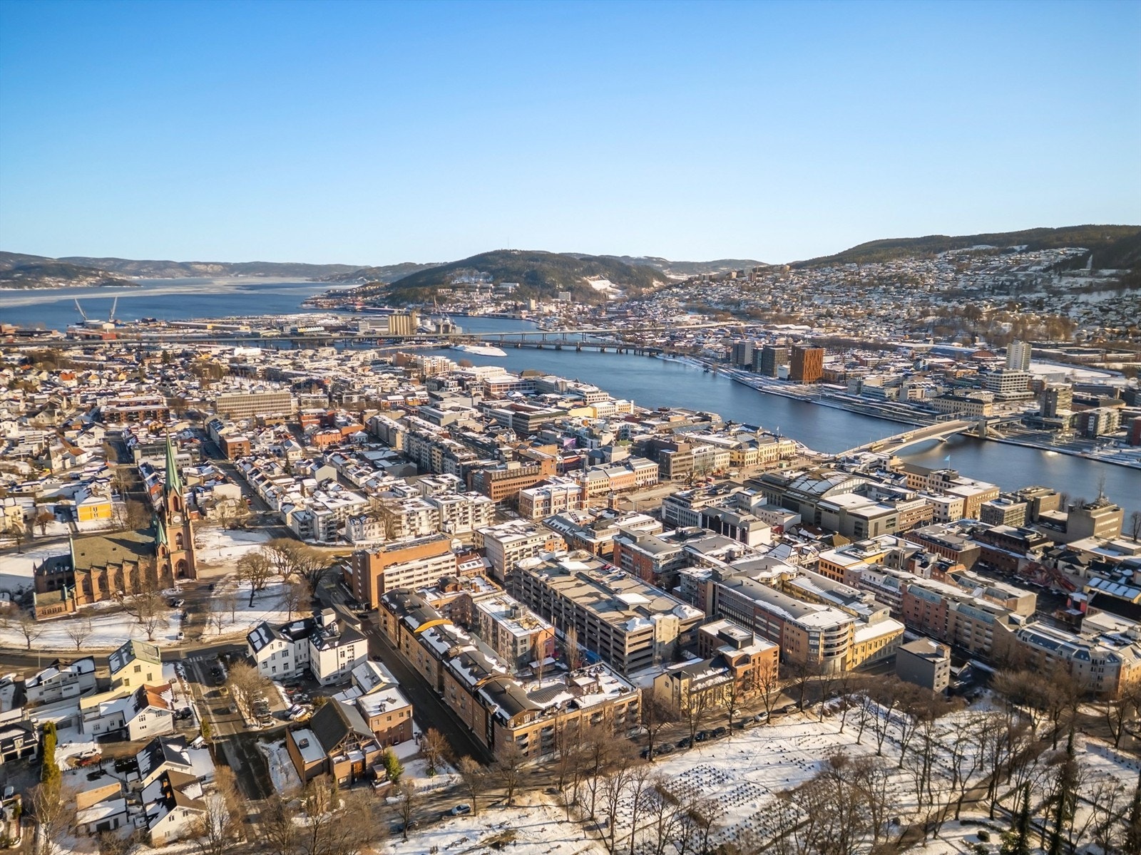 Torget Vest kjøpesenter innen kort gangavstand, CC Drammen kjøpesenter og Magasinet i nærområdet Galleribilde